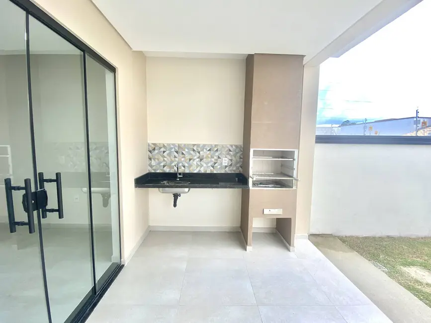 Foto 6 de Casa com 3 quartos à venda, 175m2 em Cacapava - SP