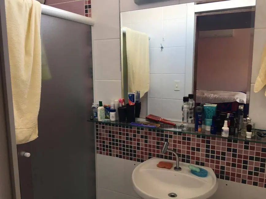 Foto 9 de Casa com 4 quartos à venda, 220m2 em Sao Jose Dos Campos - SP