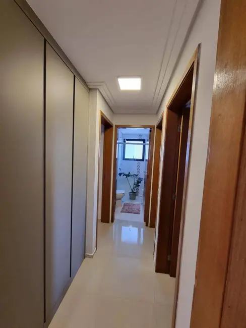 Apartamento com 3 quartos à venda, 157m2 em Sao Jose Dos Campos - SP - imagem 8 Foto 8 de Apartamento com 3 quartos à venda, 157m2 em Sao Jose Dos Campos - SP