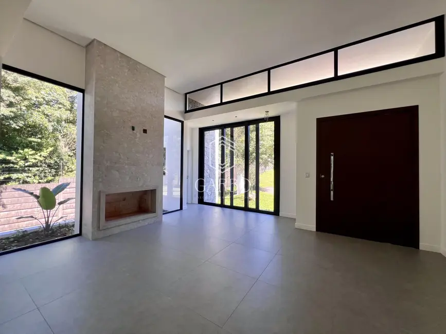 Foto 2 de Casa com 3 quartos à venda, 194m2 em Country, Santa Cruz Do Sul - RS
