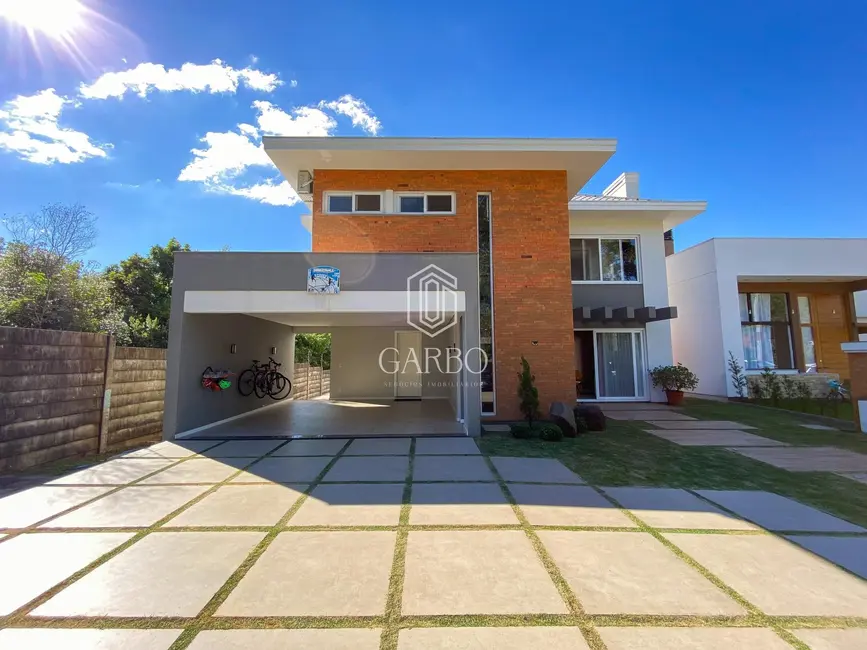 Foto 1 de Casa com 3 quartos à venda, 218m2 em Country, Santa Cruz Do Sul - RS