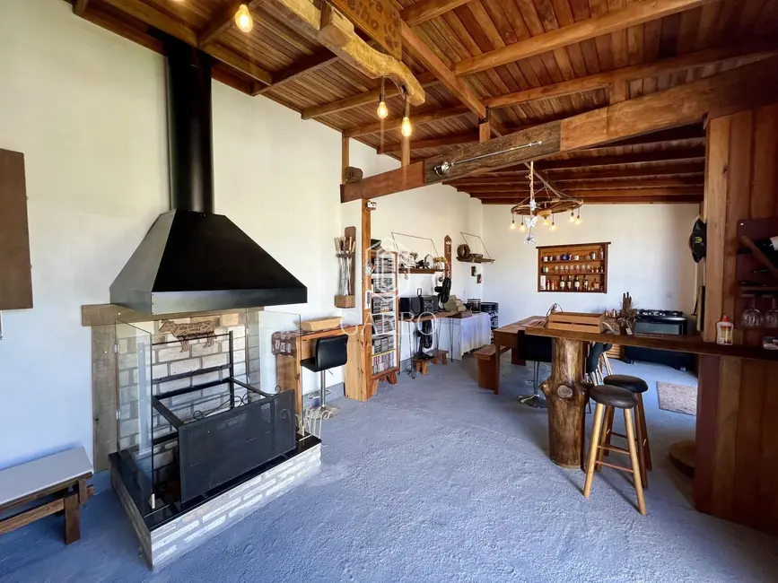 Foto 1 de Casa com 3 quartos à venda, 214m2 em João Alves, Santa Cruz Do Sul - RS