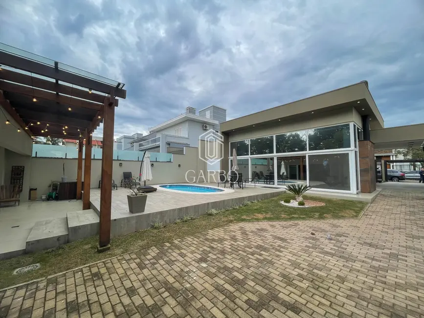 Foto 1 de Casa com 3 quartos à venda, 259m2 em Country, Santa Cruz Do Sul - RS
