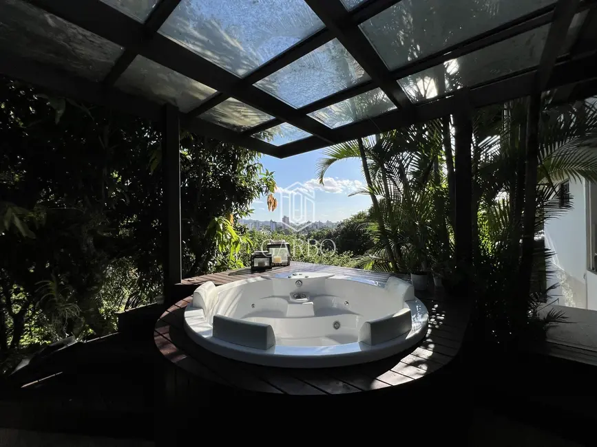 Foto 1 de Casa com 3 quartos à venda, 305m2 em Santo Inácio, Santa Cruz Do Sul - RS
