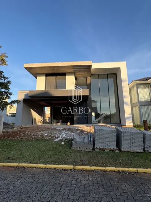 Casa com 3 quartos à venda, 243m2 em Country, Santa Cruz Do Sul - RS - imagem 2 Foto 2 de Casa com 3 quartos à venda, 243m2 em Country, Santa Cruz Do Sul - RS
