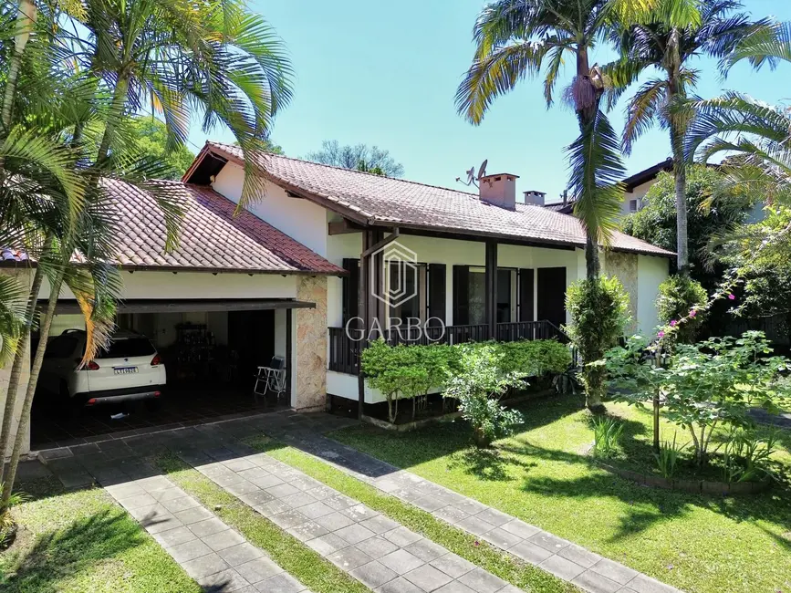 Foto 1 de Casa com 3 quartos à venda, 226m2 em Universitário, Santa Cruz Do Sul - RS