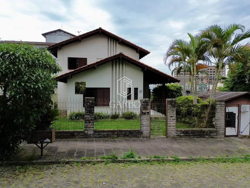 Foto 1 de Casa com 3 quartos à venda, 256m2 em Higienópolis, Santa Cruz Do Sul - RS