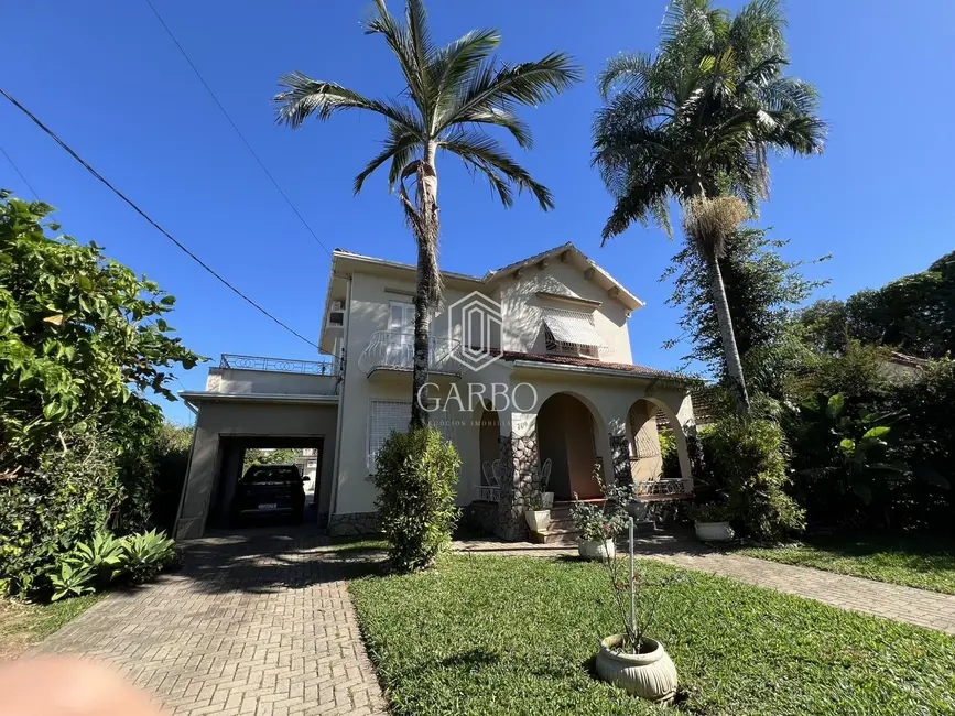 Foto 1 de Casa com 6 quartos à venda, 356m2 em Goiás, Santa Cruz Do Sul - RS