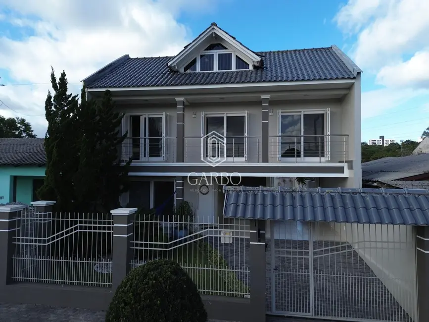 Foto 1 de Casa com 4 quartos à venda, 224m2 em São João, Santa Cruz Do Sul - RS