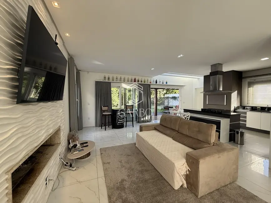 Foto 2 de Casa com 3 quartos à venda, 216m2 em Santo Inácio, Santa Cruz Do Sul - RS