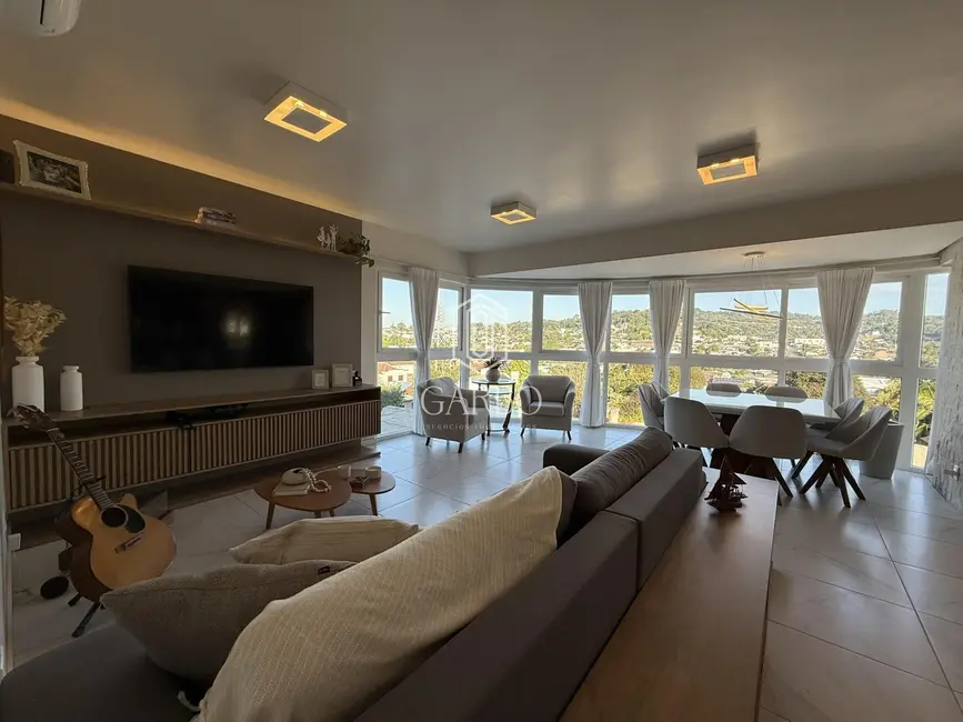 Foto 2 de Apartamento com 3 quartos à venda, 135m2 em Senai, Santa Cruz Do Sul - RS