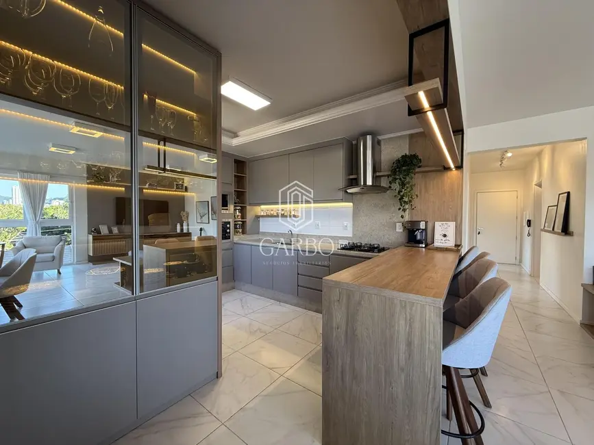 Apartamento com 3 quartos à venda, 135m2 em Senai, Santa Cruz Do Sul - RS - imagem 6 Foto 6 de Apartamento com 3 quartos à venda, 135m2 em Senai, Santa Cruz Do Sul - RS