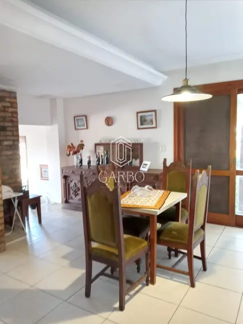 Casa com 3 quartos à venda, 200m2 em Universitário, Santa Cruz Do Sul - RS - imagem 8 Foto 8 de Casa com 3 quartos à venda, 200m2 em Universitário, Santa Cruz Do Sul - RS