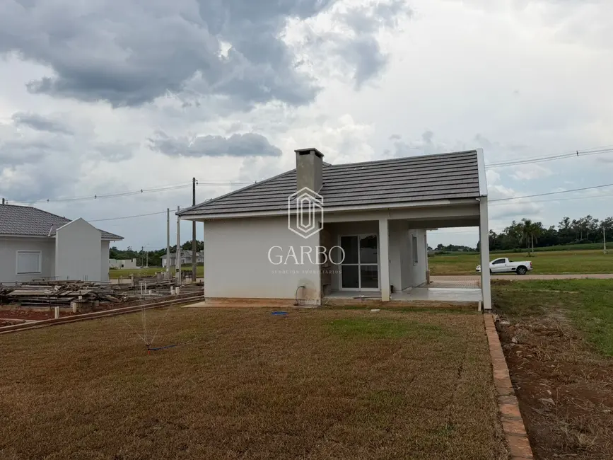 Foto 2 de Casa com 2 quartos à venda, 90m2 em Linha Santa Cruz, Santa Cruz Do Sul - RS