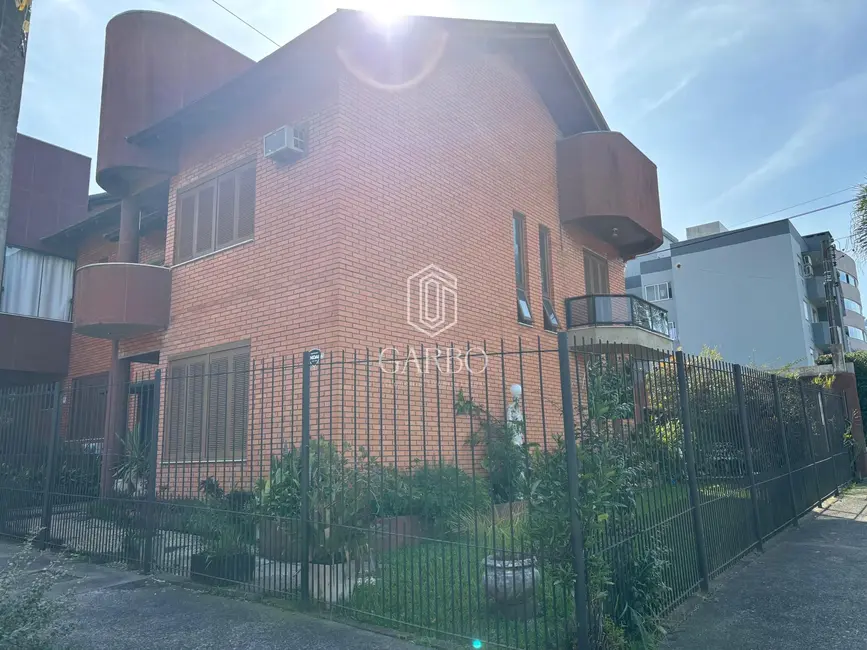 Foto 2 de Apartamento com 3 quartos à venda, 160m2 em Santo Inácio, Santa Cruz Do Sul - RS