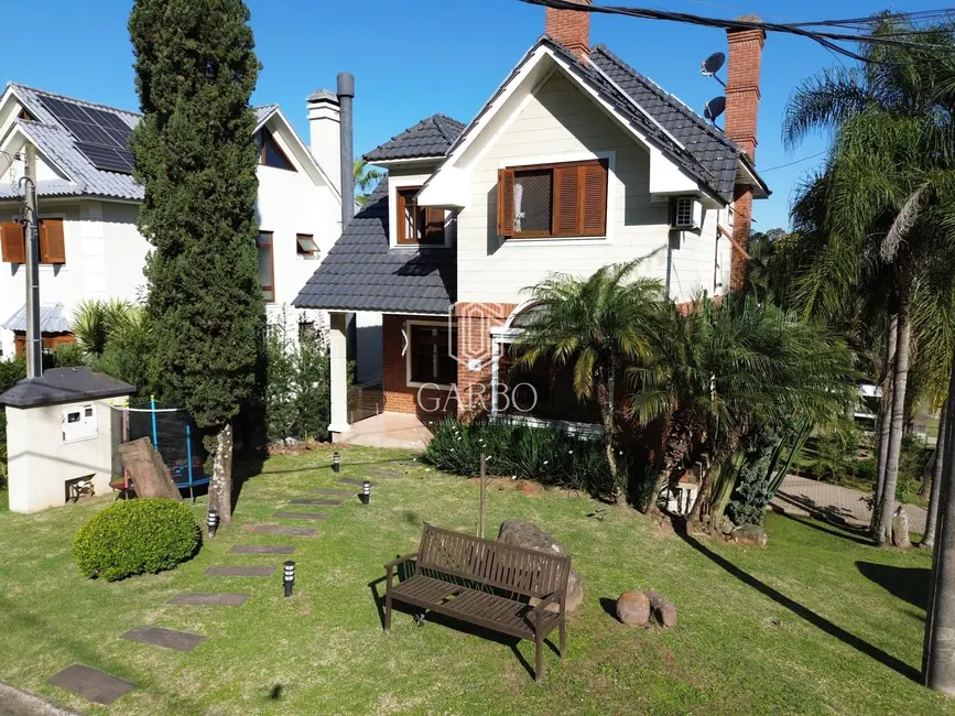 Foto 1 de Casa com 3 quartos à venda, 215m2 em Santo Inácio, Santa Cruz Do Sul - RS