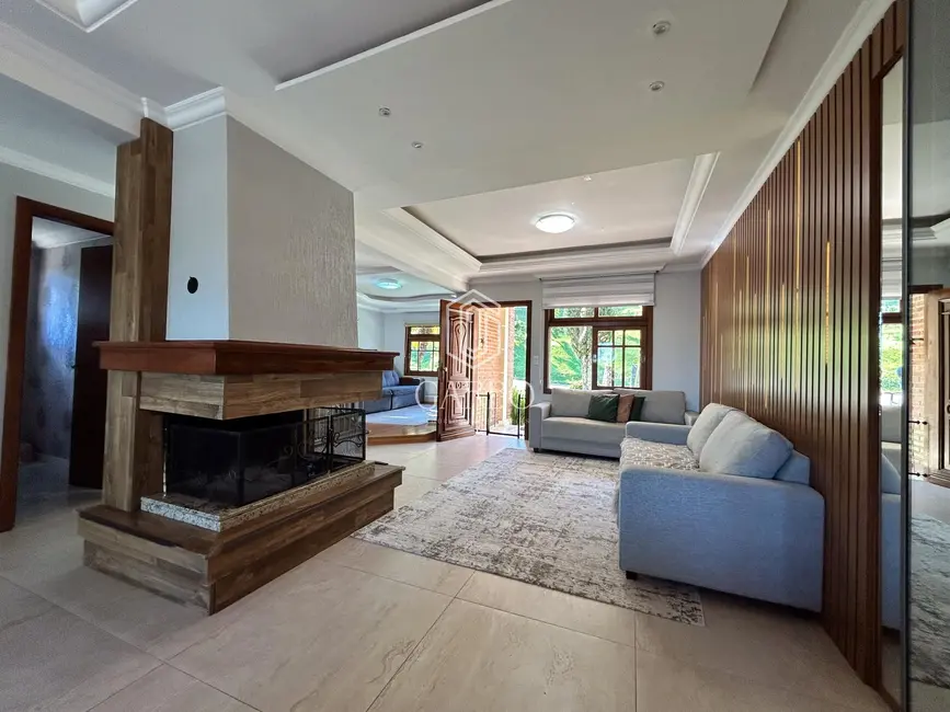 Foto 8 de Casa com 3 quartos à venda, 215m2 em Santo Inácio, Santa Cruz Do Sul - RS