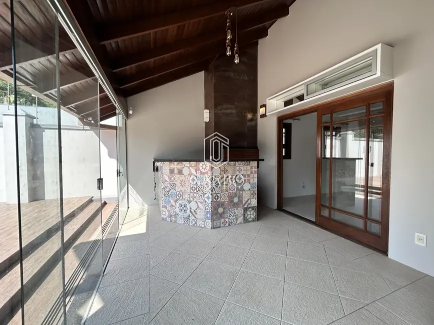 Foto 8 de Casa com 3 quartos à venda, 260m2 em Santo Inácio, Santa Cruz Do Sul - RS