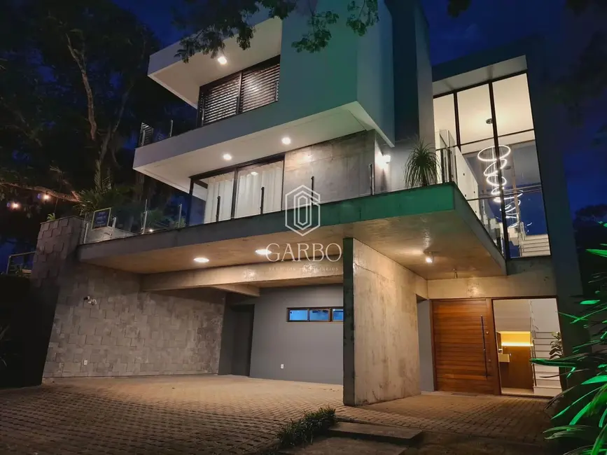 Casa com 3 quartos à venda, 354m2 em Jardim Europa, Santa Cruz Do Sul - RS - imagem 3 Foto 3 de Casa com 3 quartos à venda, 354m2 em Jardim Europa, Santa Cruz Do Sul - RS