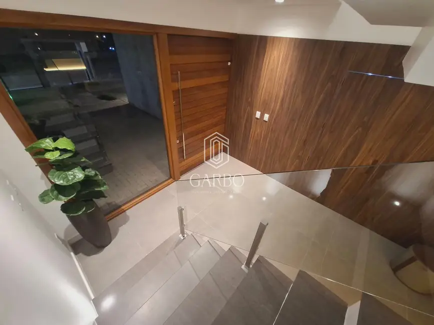 Casa com 3 quartos à venda, 354m2 em Jardim Europa, Santa Cruz Do Sul - RS - imagem 8 Foto 8 de Casa com 3 quartos à venda, 354m2 em Jardim Europa, Santa Cruz Do Sul - RS