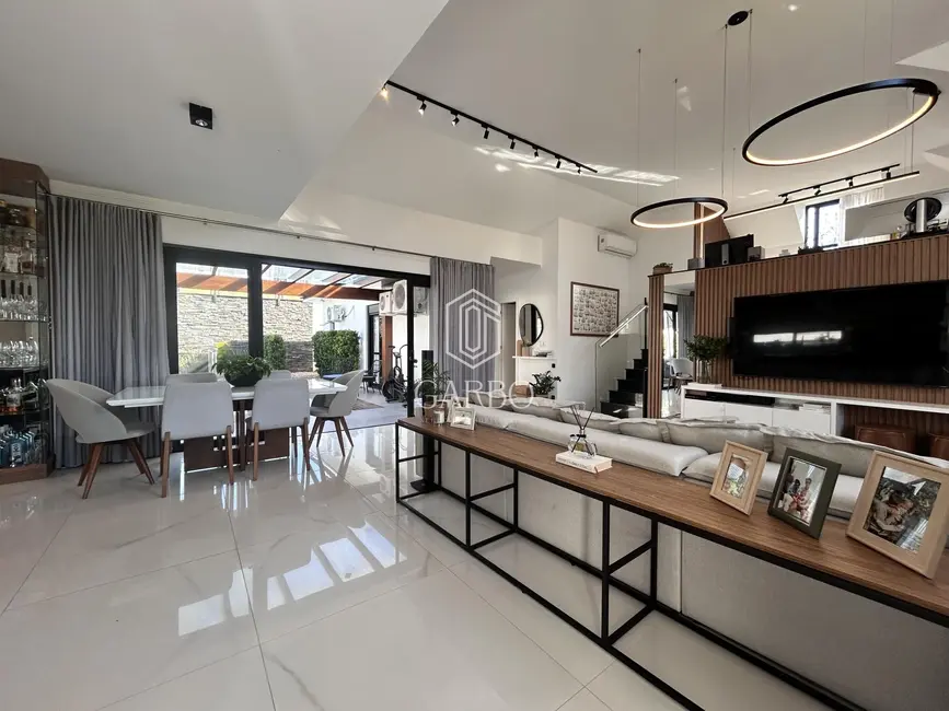 Casa com 3 quartos à venda, 237m2 em Country, Santa Cruz Do Sul - RS - imagem 5 Foto 5 de Casa com 3 quartos à venda, 237m2 em Country, Santa Cruz Do Sul - RS