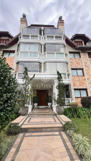 Apartamento com 3 quartos à venda, 134m2 em Gramado - RS - imagem 1 Foto 1 de Apartamento com 3 quartos à venda, 134m2 em Gramado - RS