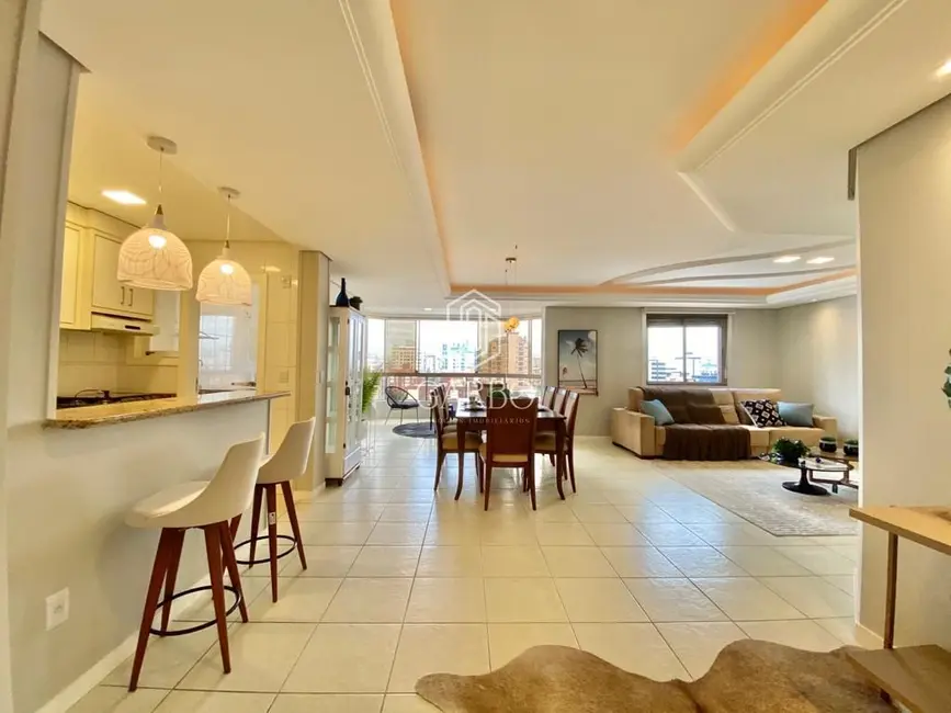 Foto 3 de Apartamento com 3 quartos à venda, 142m2 em Centro, Capao Da Canoa - RS