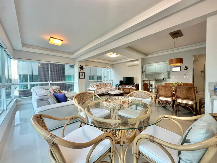 Foto 4 de Apartamento com 3 quartos à venda, 130m2 em Capao Da Canoa - RS