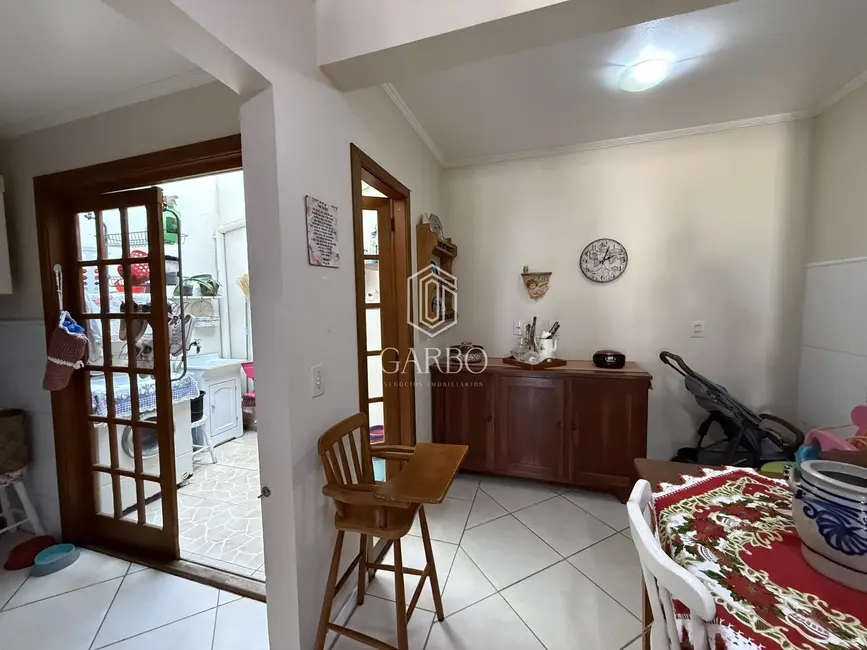 Foto 4 de Apartamento com 4 quartos à venda, 127m2 em Santo Inácio, Santa Cruz Do Sul - RS