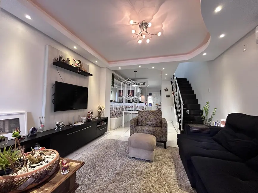 Foto 2 de Apartamento com 2 quartos à venda, 114m2 em Santo Inácio, Santa Cruz Do Sul - RS