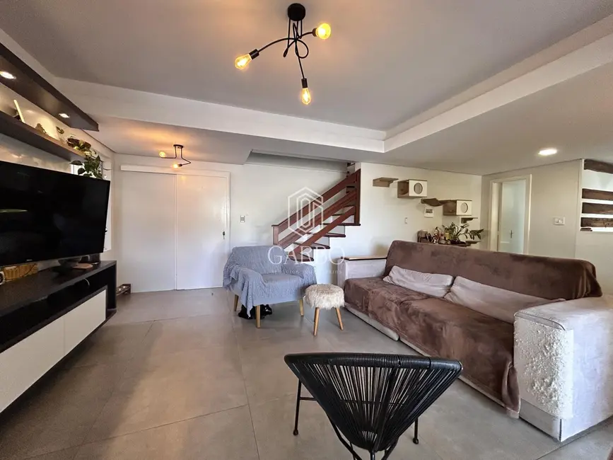 Foto 6 de Casa com 3 quartos à venda, 270m2 em Santo Inácio, Santa Cruz Do Sul - RS