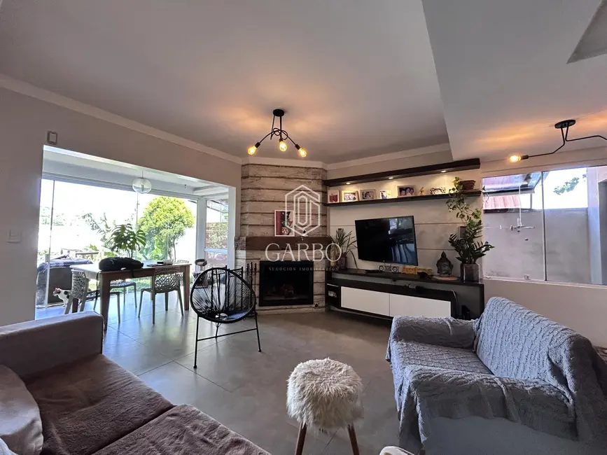 Foto 5 de Casa com 3 quartos à venda, 270m2 em Santo Inácio, Santa Cruz Do Sul - RS