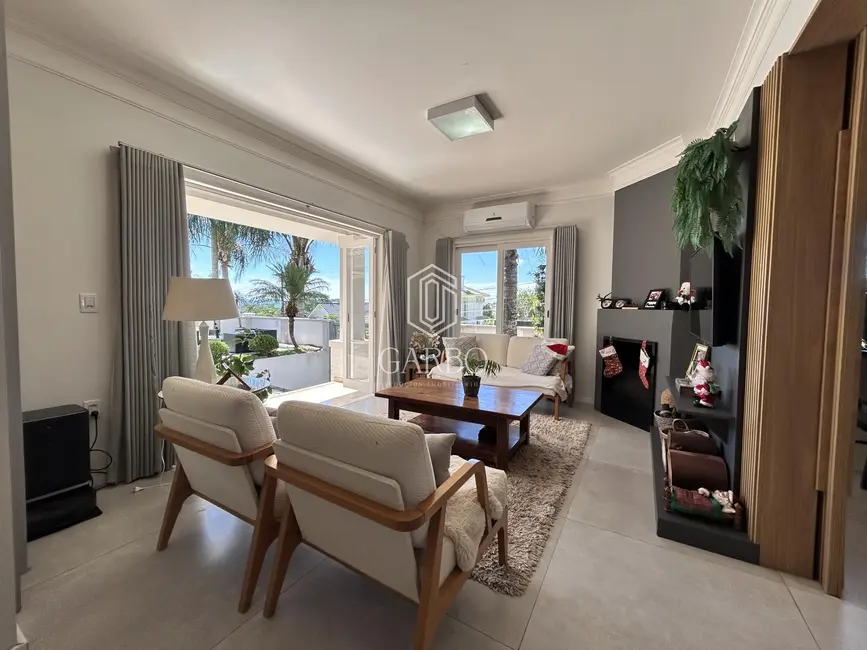 Foto 3 de Casa com 4 quartos à venda, 218m2 em Country, Santa Cruz Do Sul - RS