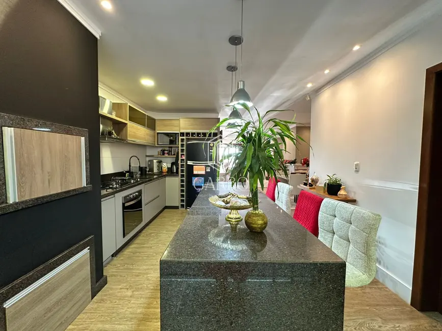 Apartamento com 3 quartos à venda, 127m2 em Santo Inácio, Santa Cruz Do Sul - RS - imagem 9 Foto 9 de Apartamento com 3 quartos à venda, 127m2 em Santo Inácio, Santa Cruz Do Sul - RS