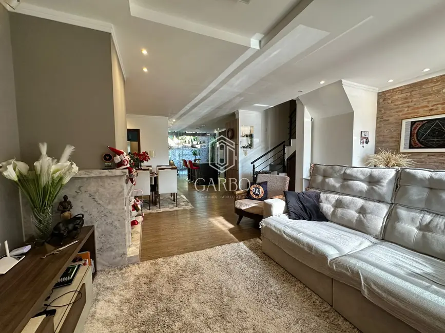 Apartamento com 3 quartos à venda, 127m2 em Santo Inácio, Santa Cruz Do Sul - RS - imagem 3 Foto 3 de Apartamento com 3 quartos à venda, 127m2 em Santo Inácio, Santa Cruz Do Sul - RS