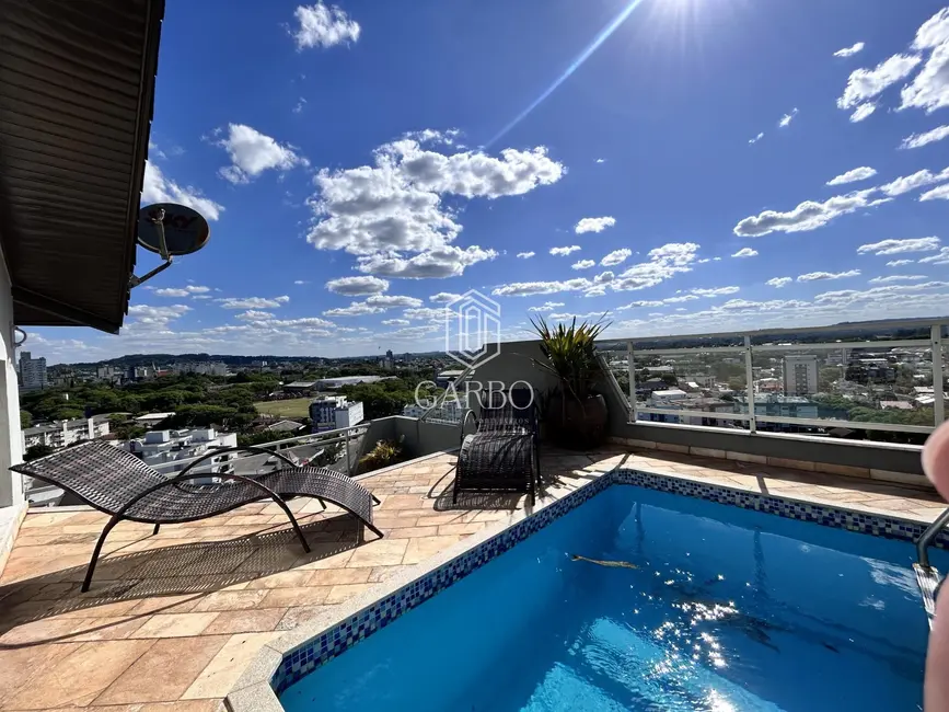 Foto 1 de Cobertura com 3 quartos à venda, 182m2 em Centro, Santa Cruz Do Sul - RS