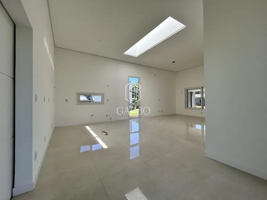 Foto 4 de Casa com 3 quartos à venda, 187m2 em Country, Santa Cruz Do Sul - RS