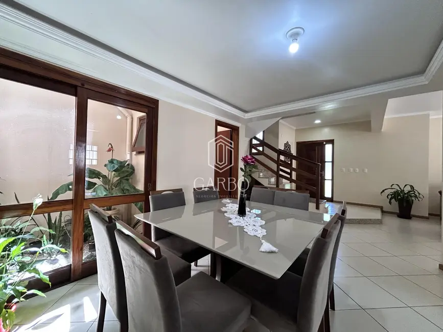 Foto 4 de Casa com 3 quartos à venda, 199m2 em Renascença, Santa Cruz Do Sul - RS