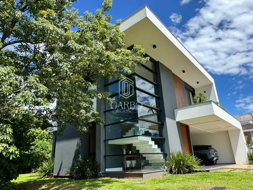 Foto 2 de Casa com 3 quartos à venda, 240m2 em Country, Santa Cruz Do Sul - RS