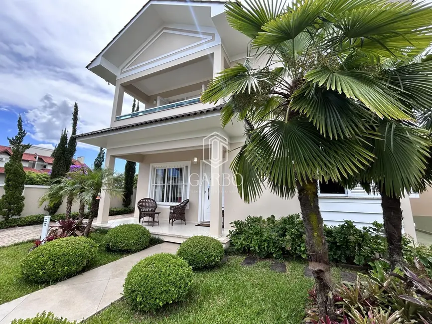 Foto 1 de Casa com 3 quartos à venda, 284m2 em Country, Santa Cruz Do Sul - RS