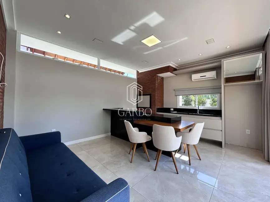 Foto 2 de Casa com 3 quartos à venda, 240m2 em Country, Santa Cruz Do Sul - RS