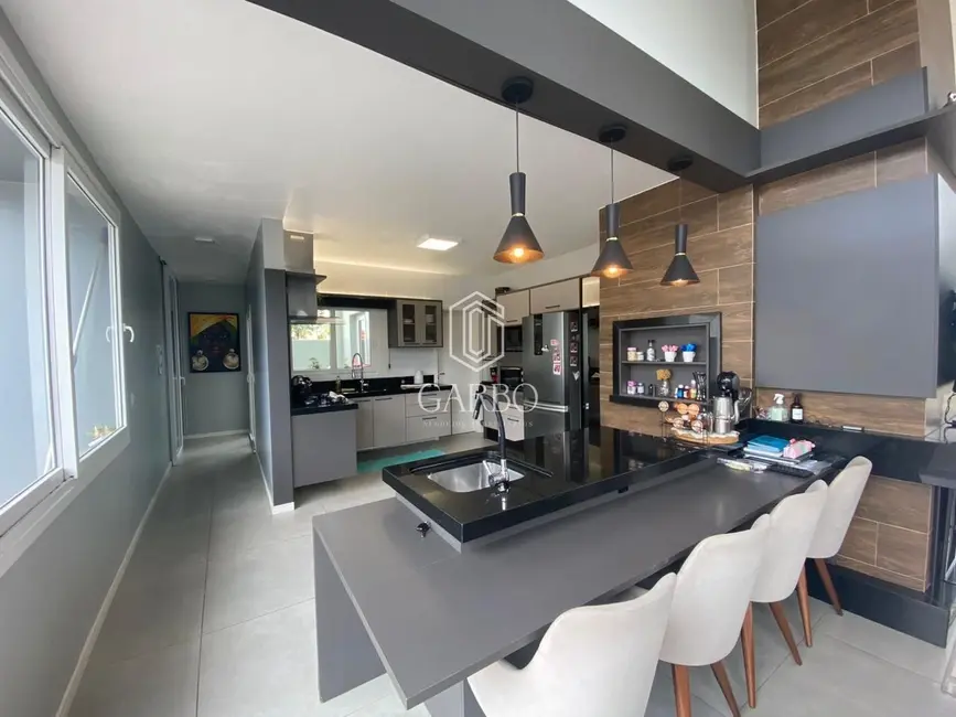 Foto 8 de Casa com 3 quartos à venda, 182m2 em Country, Santa Cruz Do Sul - RS