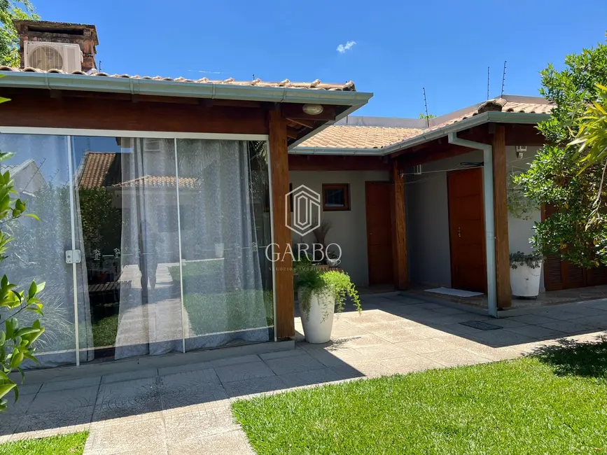 Casa com 4 quartos à venda, 207m2 em Universitário, Santa Cruz Do Sul - RS - imagem 5 Foto 5 de Casa com 4 quartos à venda, 207m2 em Universitário, Santa Cruz Do Sul - RS