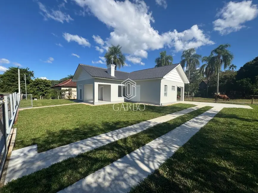 Foto 3 de Chácara com 3 quartos à venda, 140m2 em Santa Cruz Do Sul - RS