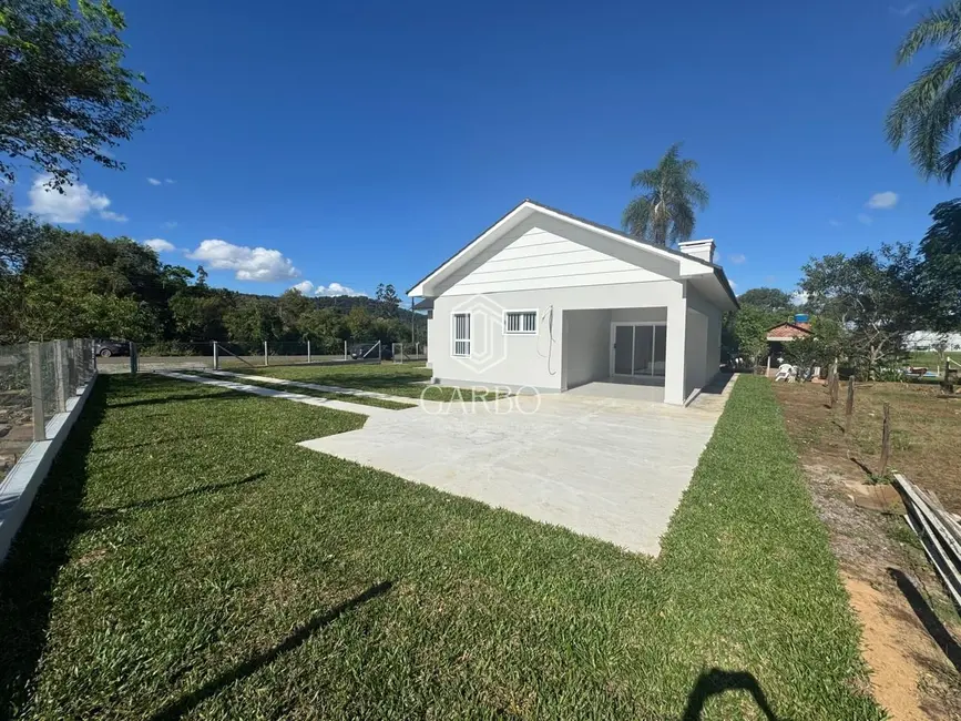 Foto 6 de Chácara com 3 quartos à venda, 140m2 em Santa Cruz Do Sul - RS