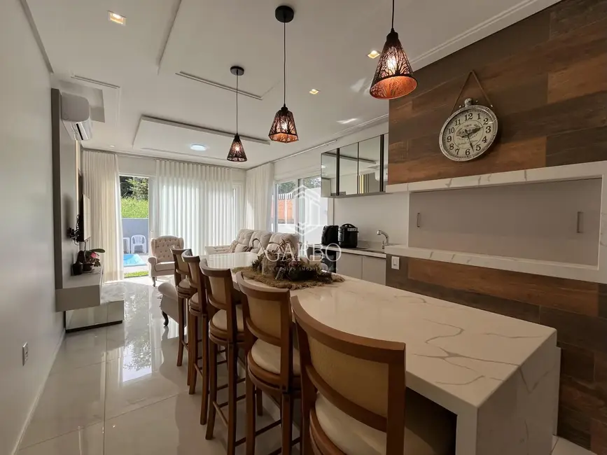 Foto 6 de Casa com 3 quartos à venda, 223m2 em Country, Santa Cruz Do Sul - RS