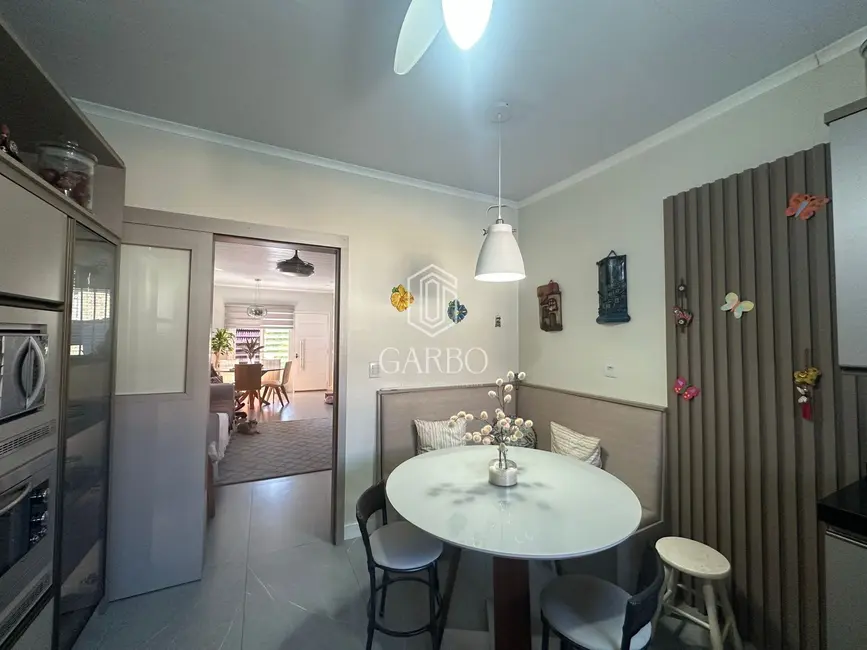 Foto 3 de Casa com 3 quartos à venda, 170m2 em Santo Inácio, Santa Cruz Do Sul - RS