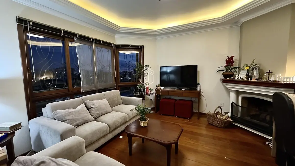 Foto 2 de Casa com 3 quartos à venda, 476m2 em Santo Inácio, Santa Cruz Do Sul - RS
