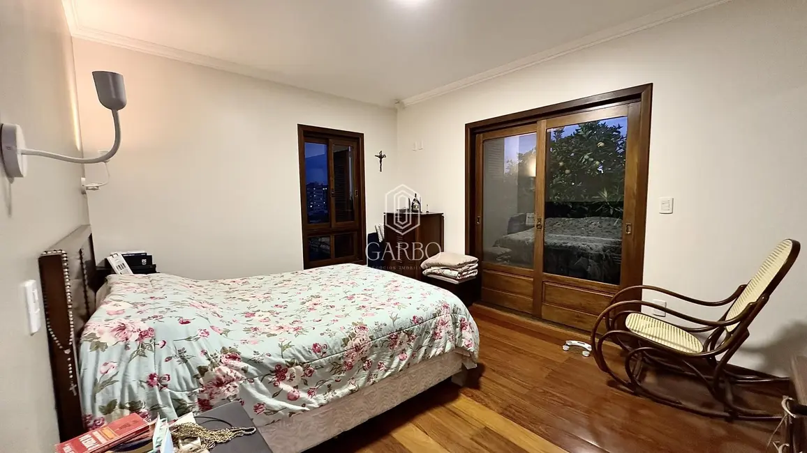 Foto 9 de Casa com 3 quartos à venda, 476m2 em Santo Inácio, Santa Cruz Do Sul - RS