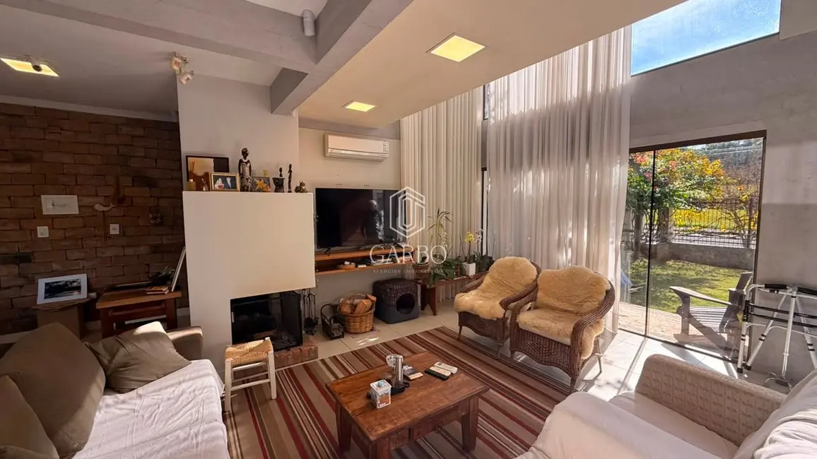 Foto 1 de Casa com 2 quartos à venda, 156m2 em Jardim Europa, Santa Cruz Do Sul - RS